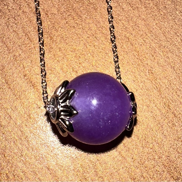 purple jade pendant with sterling silver chain by Jade of Yesteryear - Picture 8 of 12